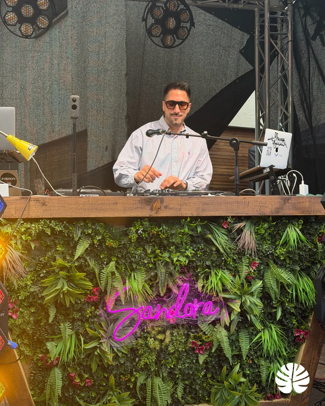 Crowd-Moment beim Sandora Garten Event